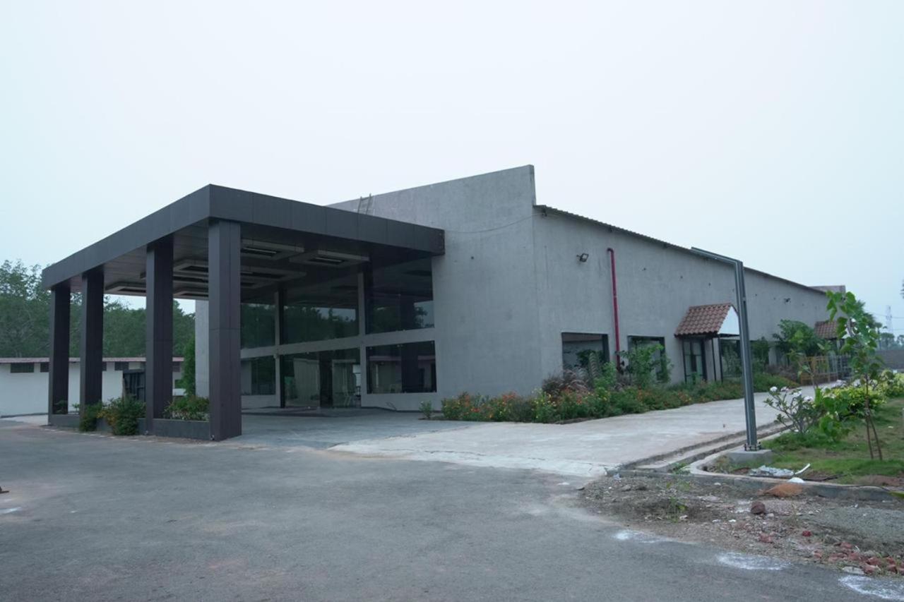 One Resorts & Convention Annavaram Ngoại thất bức ảnh